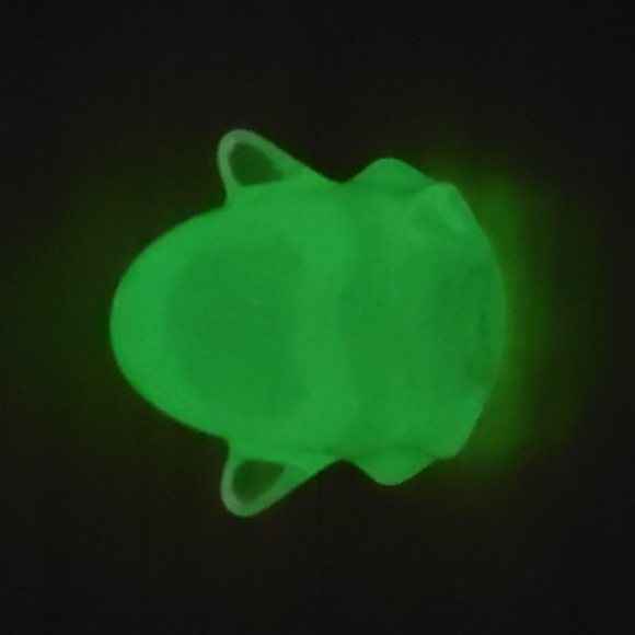 Glow in the Dark Ghost - Picture 4 of 12